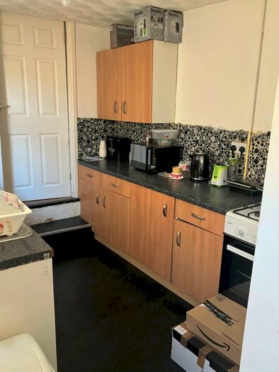 3 Bedroom Terraced House To Rent In Jubilee Street, Cardiff(City), CF11