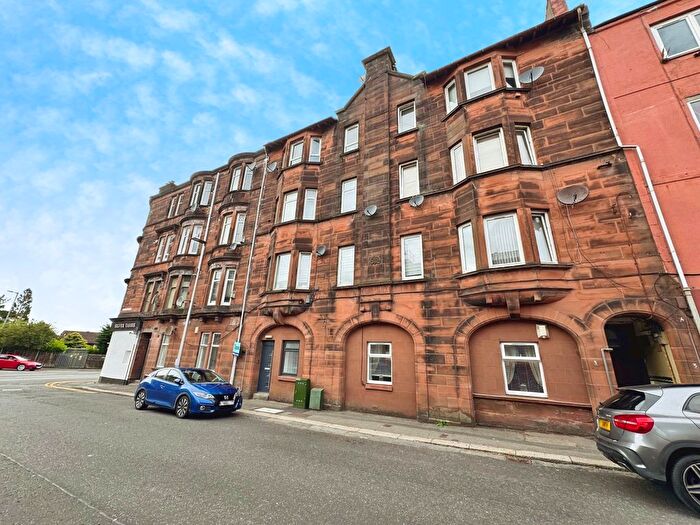 2 Bedroom Flat For Sale In Overton Crescent, Johnstone, PA5