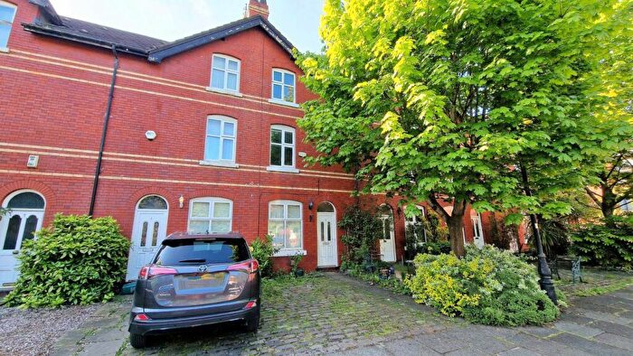 3 Bedroom Town House To Rent In Fire Station Square, Salford, M5