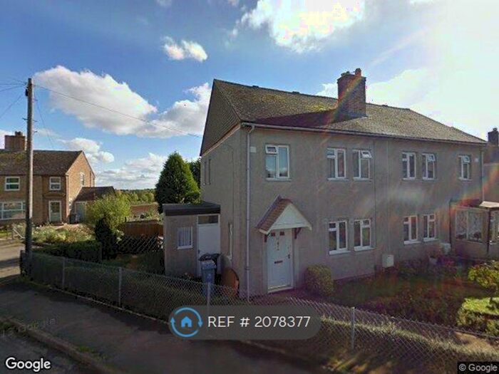 3 Bedroom Semi-Detached House To Rent In Cotswold Crescent, Chipping Norton, OX7