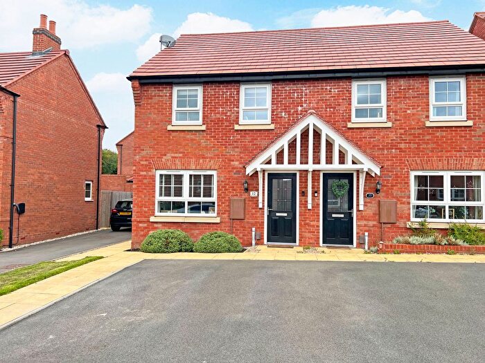 3 Bedroom Semi-Detached House For Sale In Davies Close, Coalville, LE67