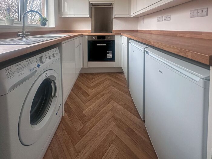 2 Bedroom Flat To Rent In Dennis Road, Cambridge, CB5