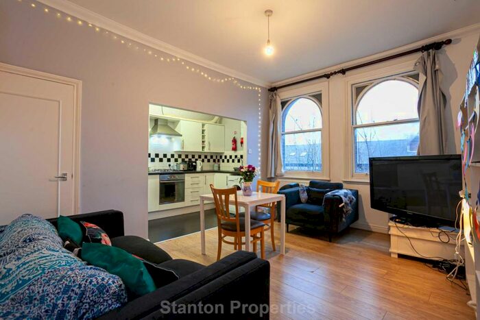 4 Bedroom Apartment To Rent In Wilmslow Road, Withington, M20