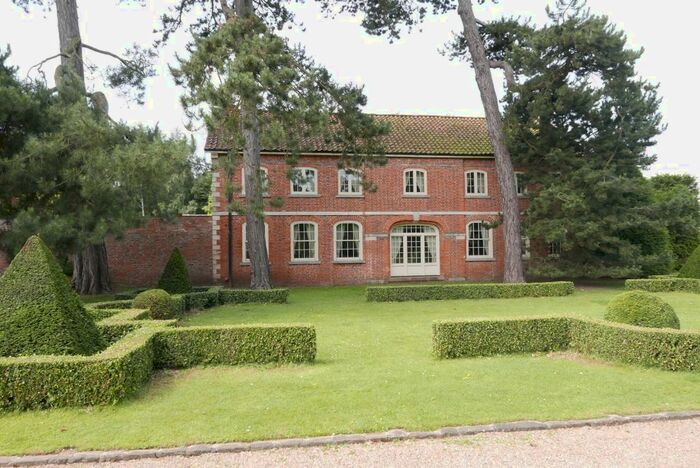 6 Bedroom Detached House To Rent In Naburn Lane, Fulford, York, YO19