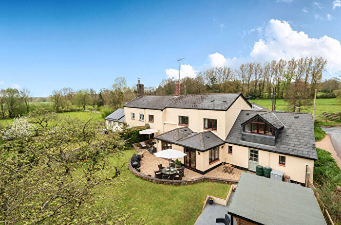 4 Bedroom Semi Detached House For Sale In Kentisbeare, Cullompton, EX15