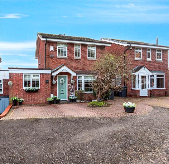 4 Bedroom House For Sale In Kingscote Close Church Hill North, Redditch, Worcestershire, B98
