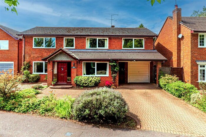 5 Bedroom Detached House For Sale In Chesham Road, Wigginton, Tring, Hertfordshire, HP23