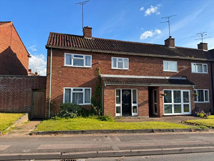 2 Bedroom End Of Terrace House To Rent In Chalcombe Avenue, Kingsthorpe, Northampton, NN2