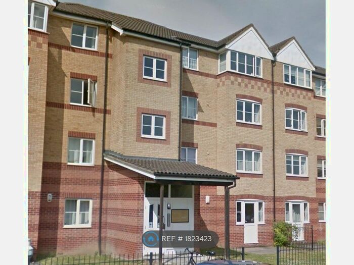 1 Bedroom Flat To Rent In Princes Gate, High Wycombe, HP13