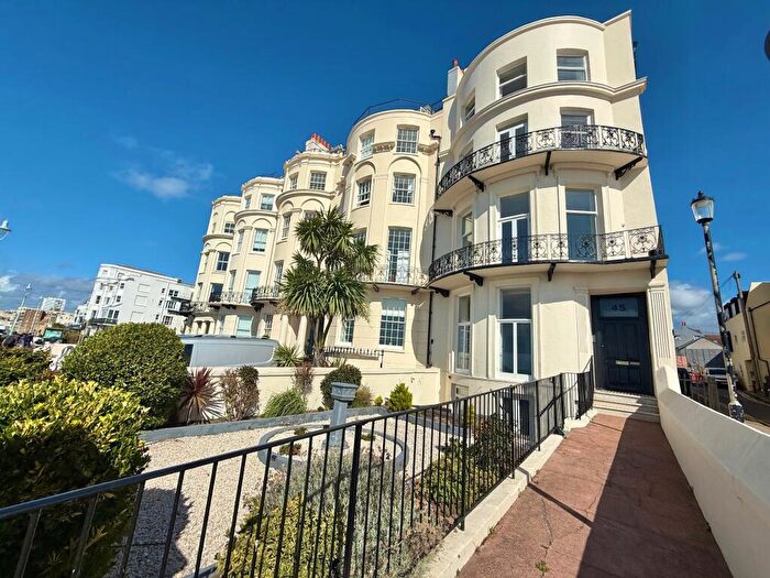 2 Bedroom Apartment For Sale In Marine Parade, Brighton, BN2