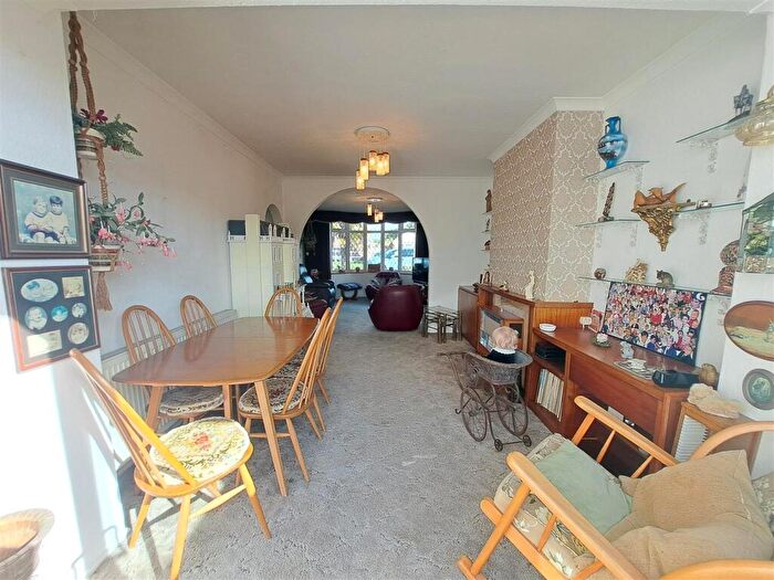 3 Bedroom End Of Terrace House For Sale In Cranleigh Road, Portchester, PO16