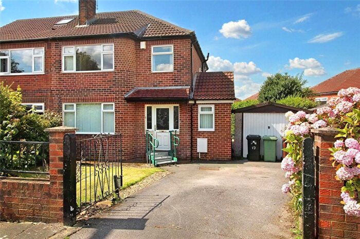 3 Bedroom Semi Detached House To Rent In Hawkhill Drive, Leeds, West Yorkshire, LS15