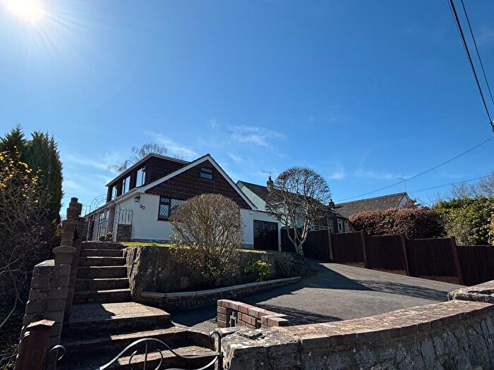 4 Bedroom Detached House For Sale In Sandy Lane, Wimborne, BH21