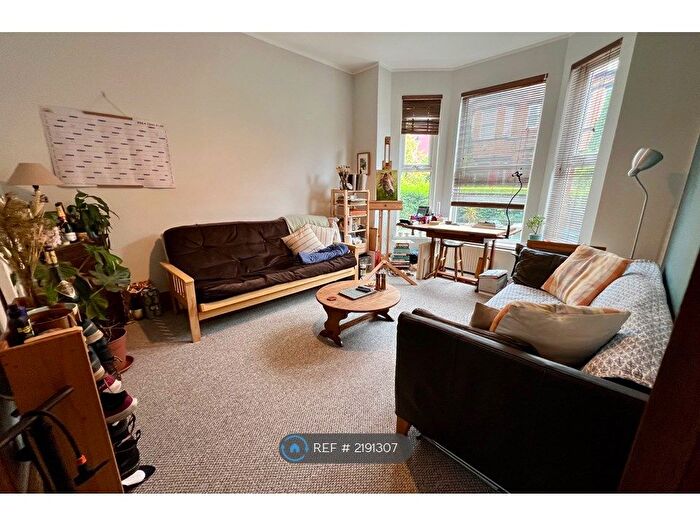 1 Bedroom Flat To Rent In Keppel Road, Manchester, M21