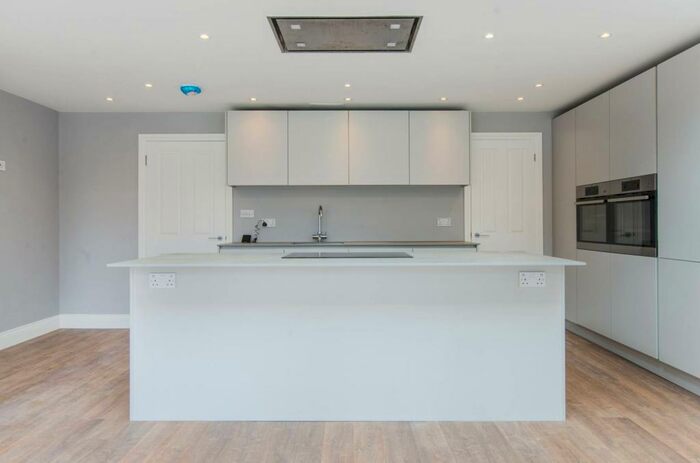 3 Bedroom House To Rent In Pitfold Road, Lee, London, SE12