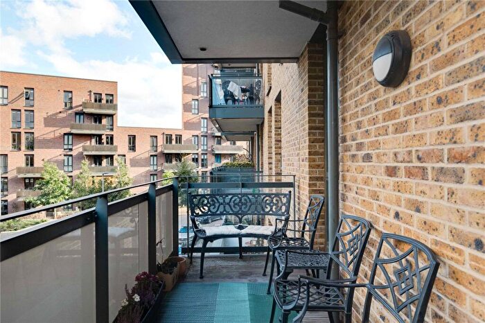 2 Bedroom Apartment For Sale In Nellie Cressall Way, Bow, London, E3