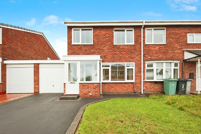 3 Bedroom Semi-Detached House For Sale In Swallow Avenue, Birmingham, West Midlands, B36