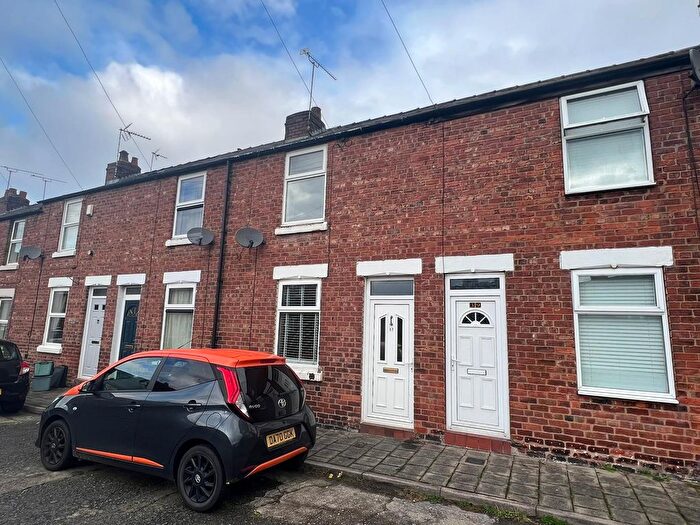 2 Bedroom Property To Rent In Edge Grove, Chester, CH2