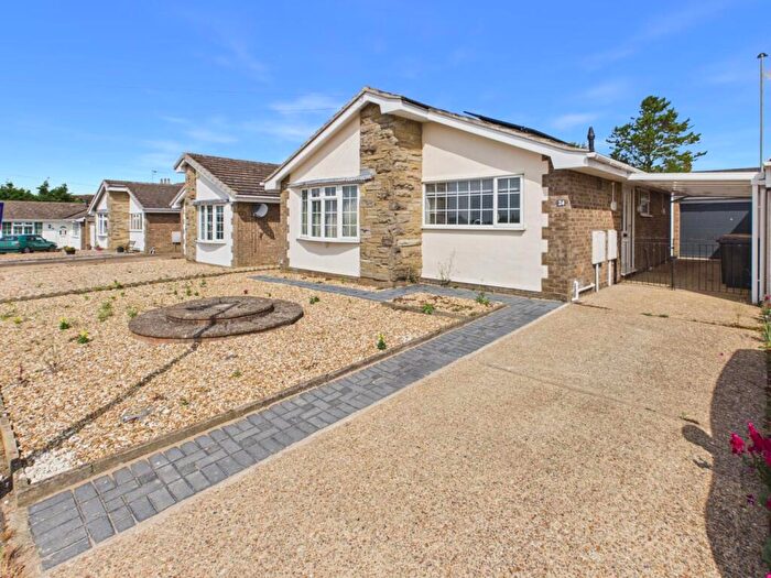 2 Bedroom Detached Bungalow For Sale In Roman Way, Horncastle, LN9