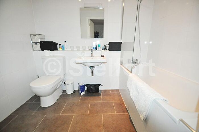 1 Bedroom Flat To Rent In Holloway Road, London, N7