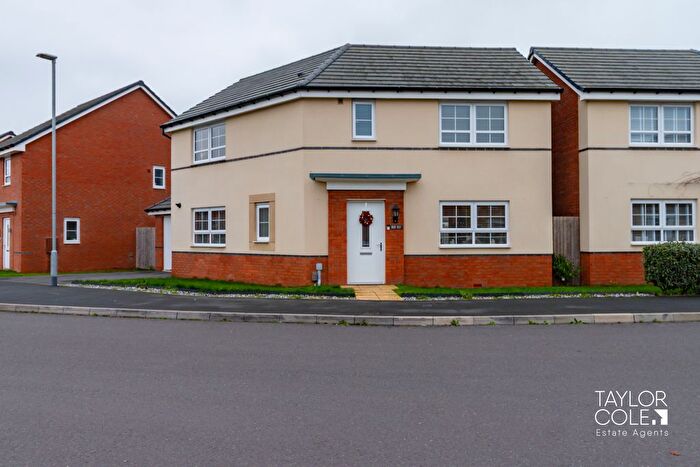 3 Bedroom Detached House For Sale In Austen Drive, Tamworth, B78