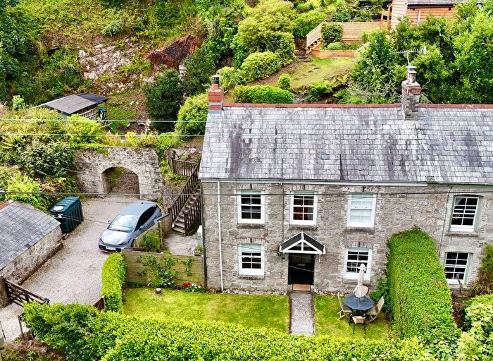 3 Bedroom Semi-Detached House For Sale In Carthew, St Austell, PL26