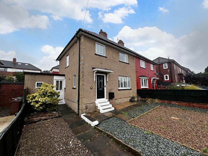 3 Bedroom Semi-Detached House To Rent In Drury Avenue, Horsforth, Leeds, West Yorkshire, LS18