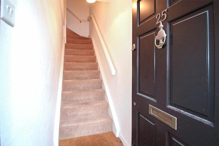 1 Bedroom Apartment For Sale In Whatley Road, Bristol, BS8