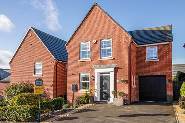 3 Bedroom Detached House For Sale In Grange Ash Close, Flockton, Wakefield, WF4