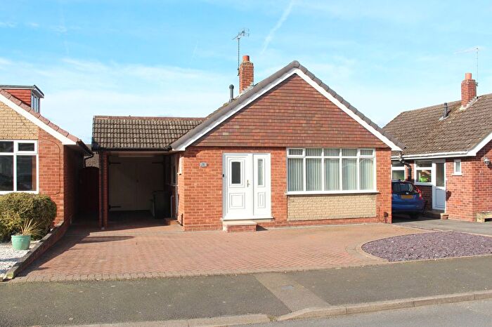 2 Bedroom Bungalow For Sale In Kingswinford, Frayne Avenue, DY6