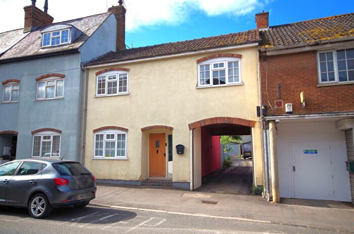 2 Bedroom Cottage To Rent In Salter Street, Berkeley, GL13