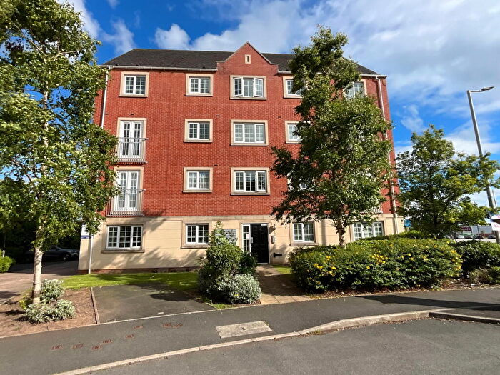 2 Bedroom Flat For Sale In Columbus Avenue, Brierley Hill, DY5