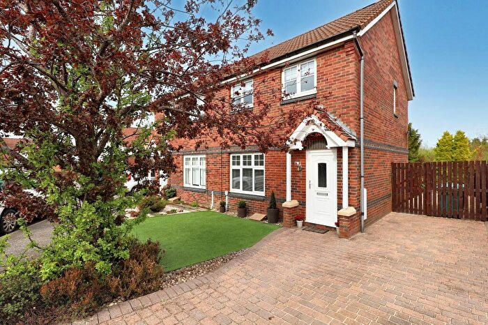 3 Bedroom Property For Sale In Sidlaw Way, Chapelhall, ML6