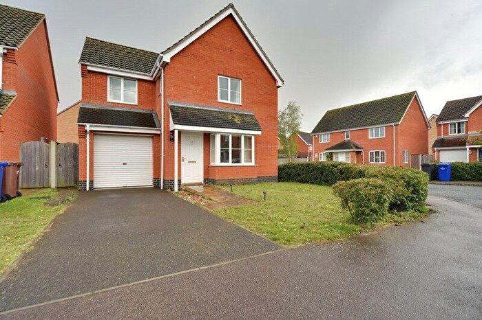 3 Bedroom Detached House To Rent In Linden Walk, Beck Row, Bury St. Edmunds, Suffolk, IP28