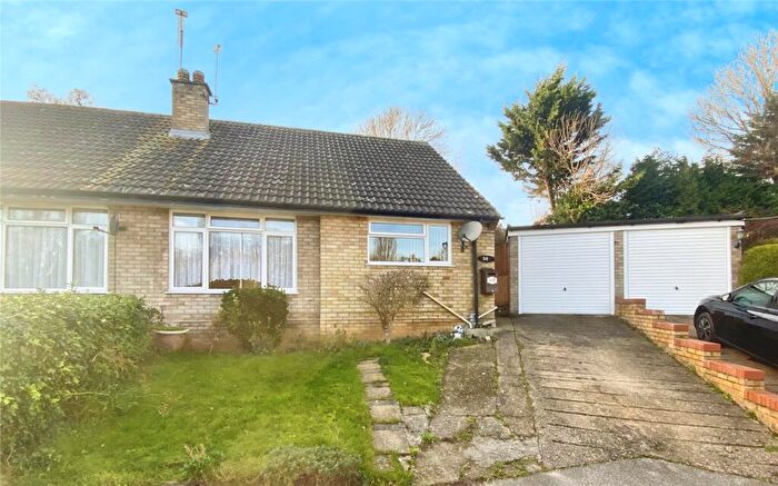 2 Bedroom Bungalow For Sale In Royston Drive, Ipswich, Suffolk, IP2