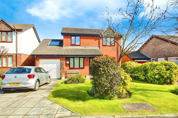 3 Bedroom Detached House For Sale In The Sycamores, Burnopfield, Newcastle Upon Tyne, NE16