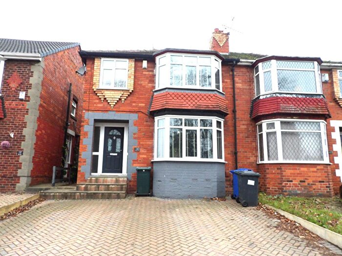 3 Bedroom Semi-Detached House To Rent In Edlington Lane, Warmsworth, Doncaster, DN4