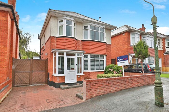 3 Bedroom Detached House For Sale In Redbreast Road, Bournemouth, Dorset, BH9