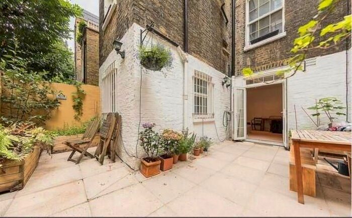 2 Bedroom Flat To Rent In Tachbrook Street, London, SW1V