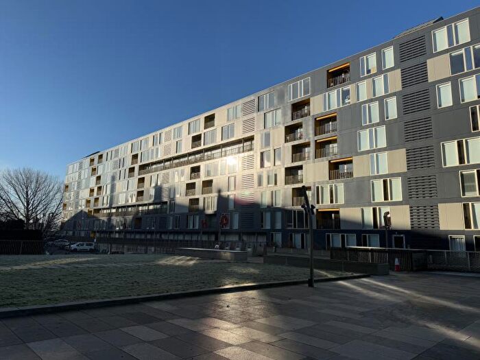 1 Bedroom Apartment To Rent In Saxton, The Avenue, Leeds City Centre, LS9