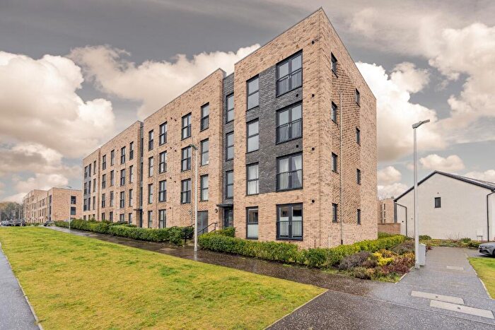 2 Bedroom Flat To Rent In Goldcrest Place, Cammo, Edinburgh, EH4