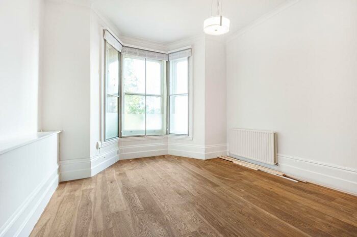 1 Bedroom Flat To Rent In Finborough Road, London, SW10
