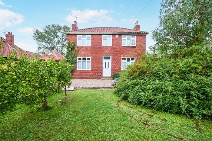 4 Bedroom Detached House For Sale In Murton Way, Osbaldwick, York, YO19