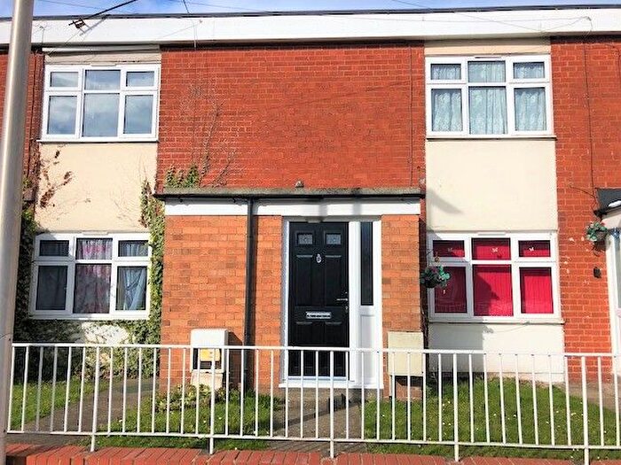 1 Bedroom Flat To Rent In Dingle Street, Oldbury, West Midlands, B69