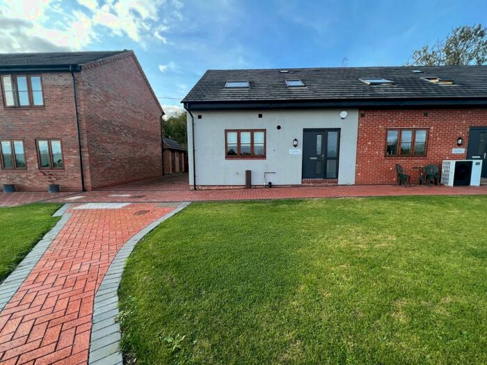 3 Bedroom Semi-Detached House To Rent In Old Warwick Road, Rowington, Warwick, Warwickshire, CV35