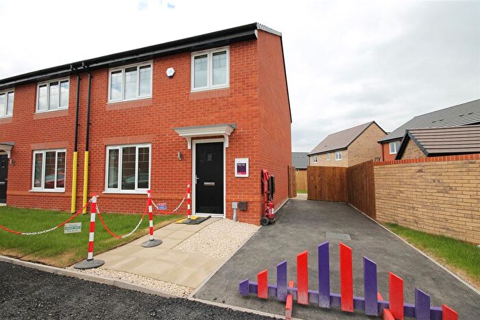 4 Bedroom Semi-Detached House To Rent In Anderton Drive, Sutton, St Helens, WA9