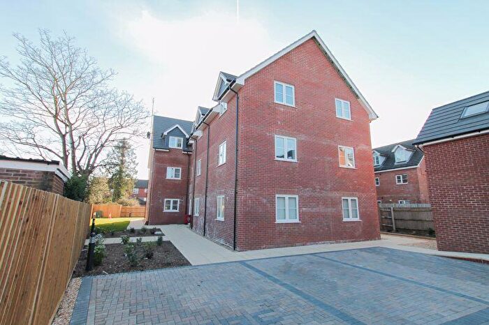 1 Bedroom Flat To Rent In Middle Road, Park Gate, SO31