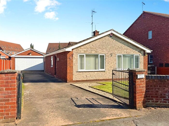 3 Bedroom Bungalow For Sale In Gunhills Lane, Armthorpe, Doncaster, South Yorkshire, DN3