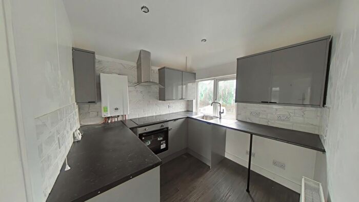 1 Bedroom Flat To Rent In St. Albans Road, Hemel Hempstead, Hertfordshire, HP2