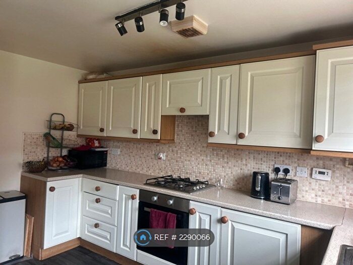 3 Bedroom Terraced House To Rent In Falshaw Way, Manchester, M18